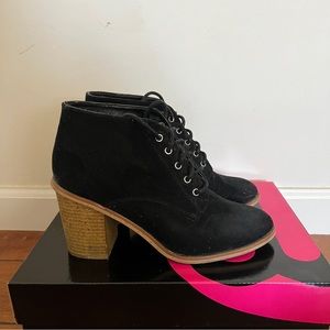 black lace up ankle bootie